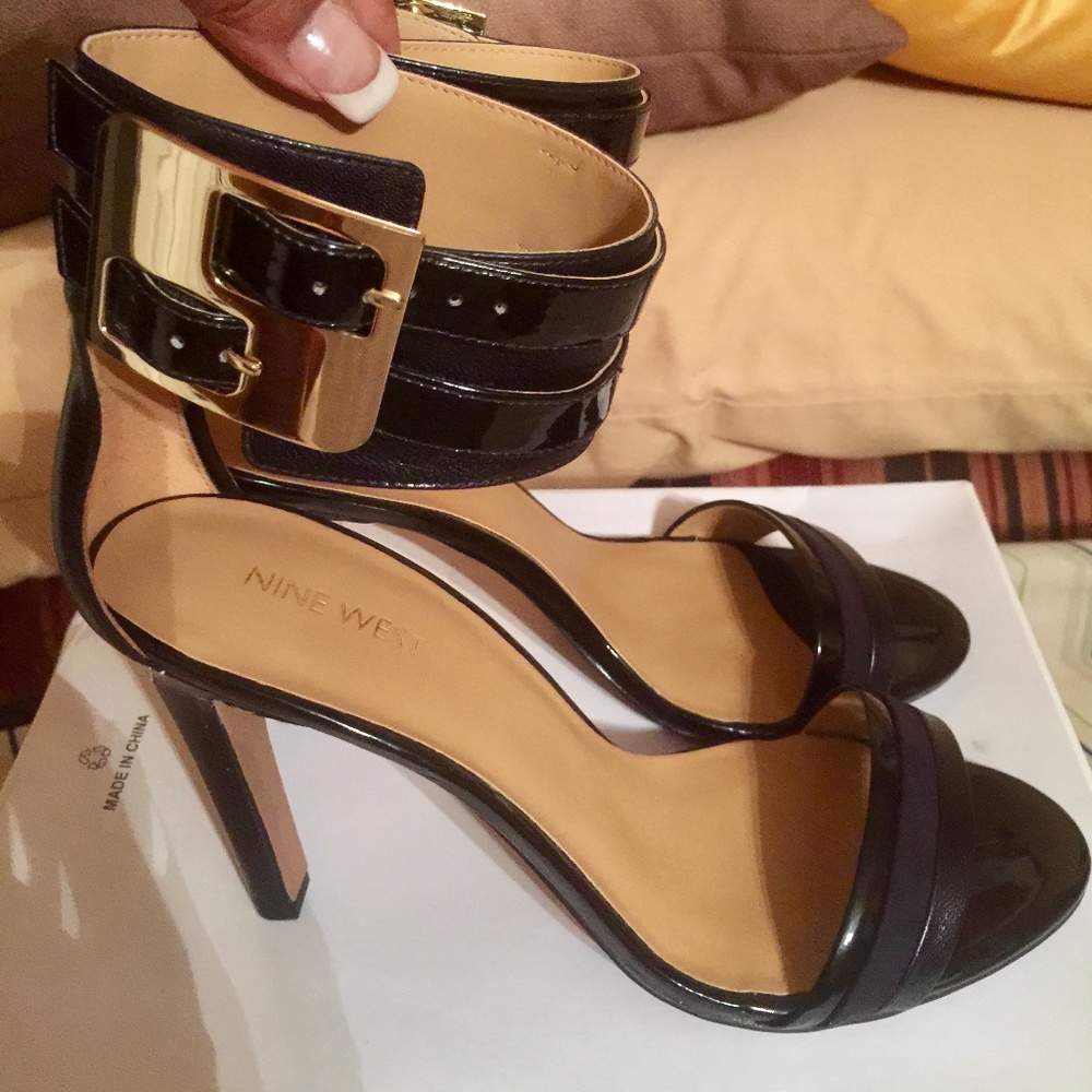 Heels - Picture 8 of 10